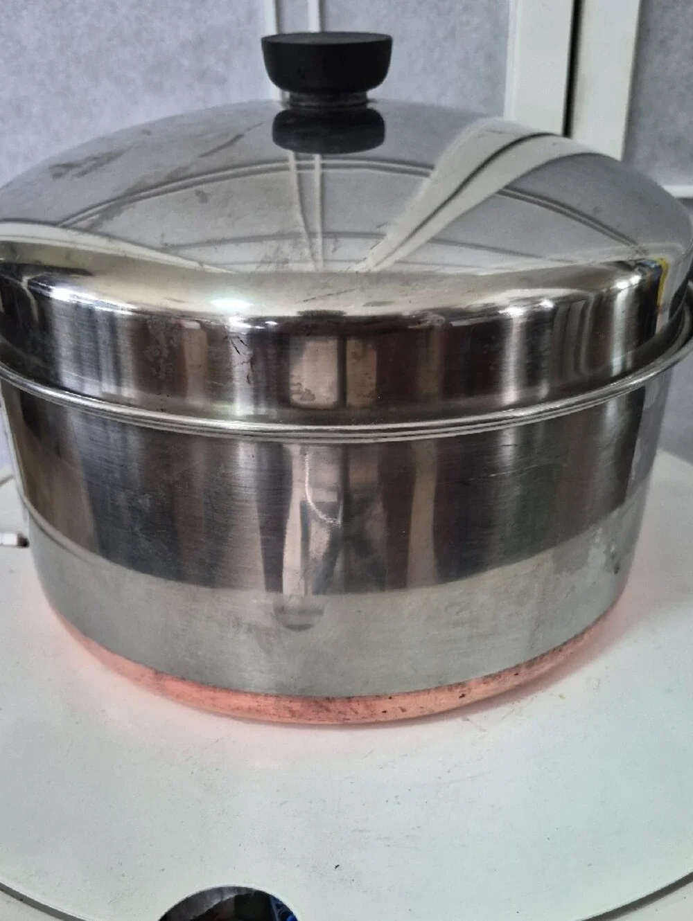 Vintage Revere Ware 4 Qt Copper Bottom Stainless Pot With Lid.